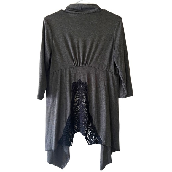 Just Be Women’s Grey Open Cardigan with Black Crochet Detail - Picture 2 of 8